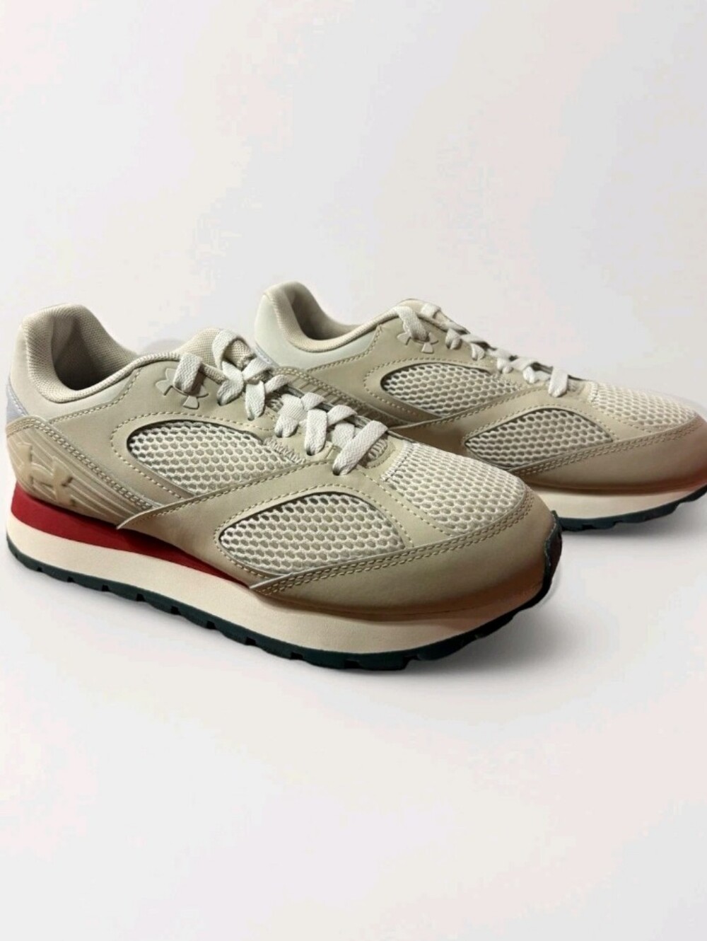 Under Armour Tennis Shoes Women’s  Jogger Athletic Tan And Maroon
